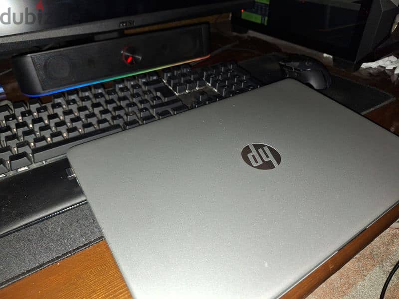 لاب HP استخدام شهور ماتشحنش غير ١٠ مرات بالكتير لعدم الحاجه 1