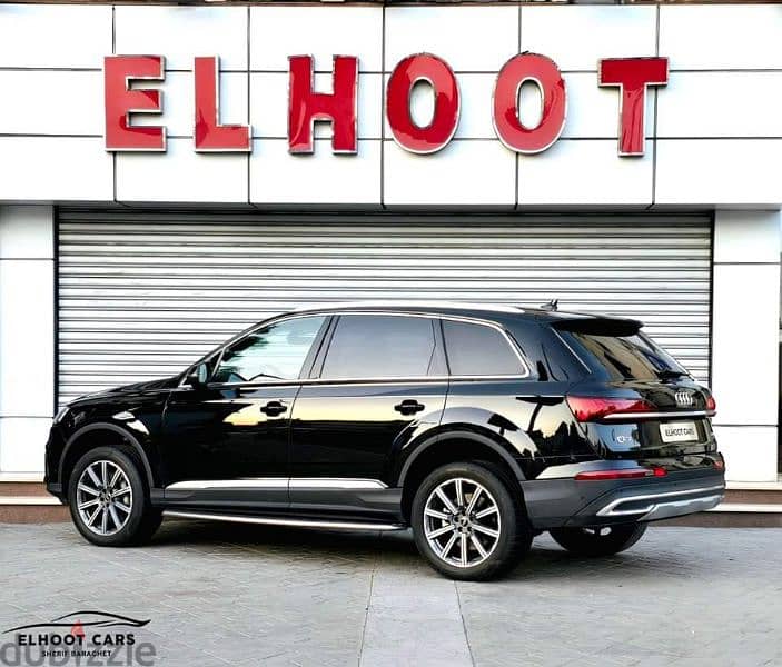 الوحيدة :   AUDI  Q7
موديل  :    2022
 عداد  :   17  كم فقط 3