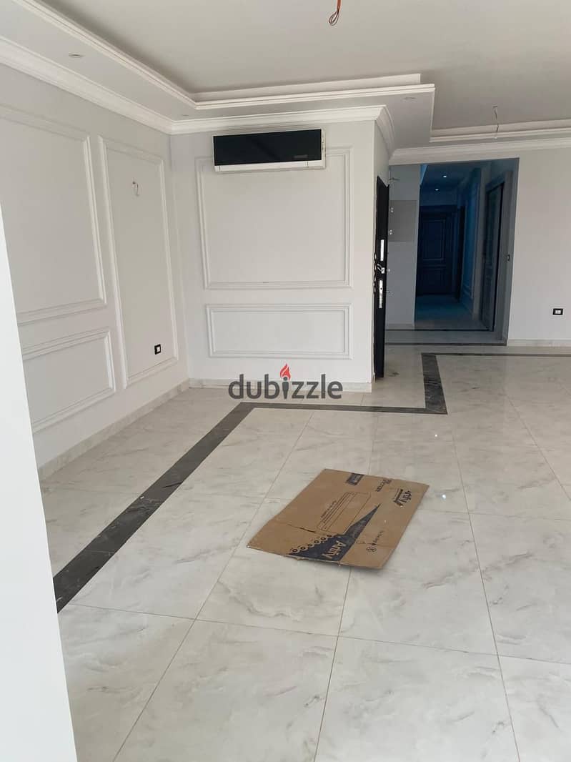 Apartment for sale in the most prestigious locations in the Fifth Settlement - *Al-Narges Buildings, directly on Gamal Abdel Nasser Axis Area*: 230 m 1