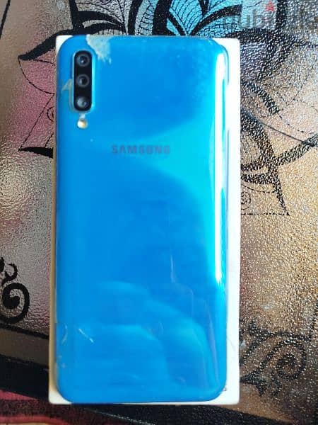 samsung a50 128 جيجا 2