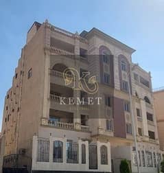 Apartment  for Sale 193 m READY TO MOVE prime Location in south lotus New Cairo