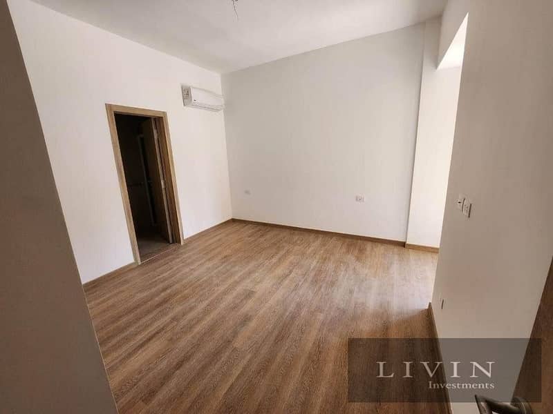 Immediate receipt, 3-bedroom apartment for sale, landscape view, 2 minutes from Club House, in the Fifth Settlement, mountain view i city new cairo 5