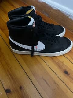 Nike Blazer . Size EU 44