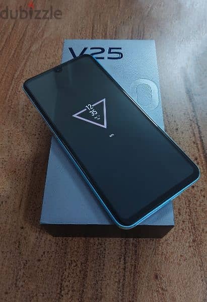 Vivo V25 5G لقطة بحالة ممتازة استعمال خفيف زي الجديد مفيش عيوب أو خدوش 1