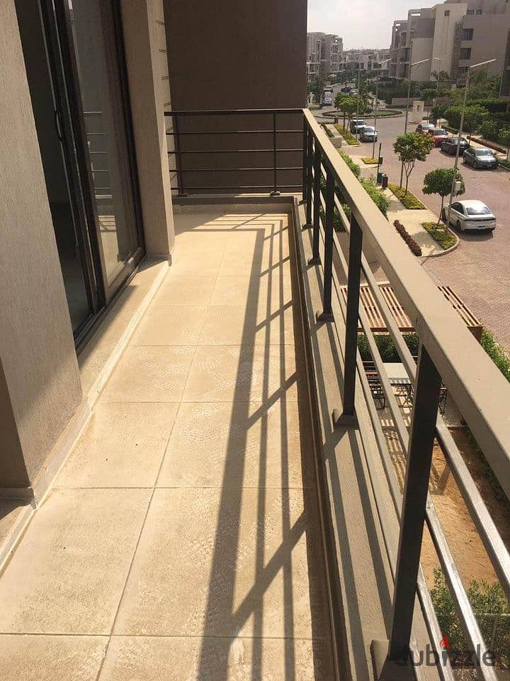 Apartment for sale ( Fully Finished , Ready To Move ) AL Marasem Fifth Square , Al-Nawadi Street Fifth Settlement 2