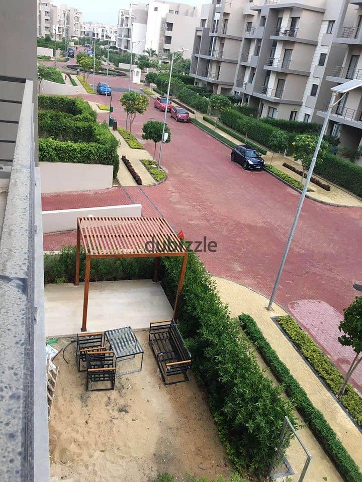 Apartment for sale ( Fully Finished , Ready To Move ) AL Marasem Fifth Square , Al-Nawadi Street Fifth Settlement 10