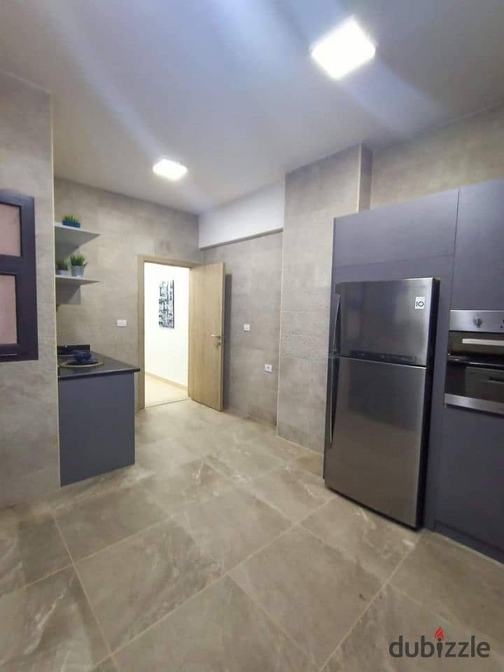 Apartment for sale ( Fully Finished , Ready To Move ) AL Marasem Fifth Square , Al-Nawadi Street Fifth Settlement 14