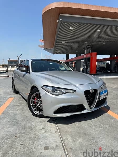 Alfa Romeo Giulia 2020 5