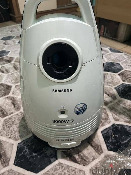 Samsung SC7970 Vacuum Cleaner 2000 watt مكنسة سامسونج ٢٠٠٠ وات جديدة 0