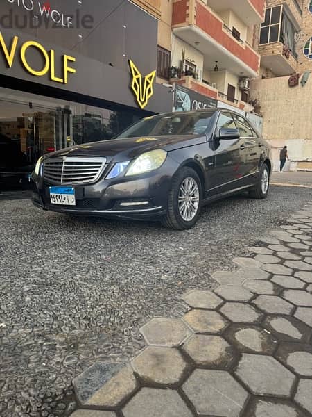 Mercedes E250 2012 - مرسيدس ٢٠١٢ لا تحتاج مصروف 5