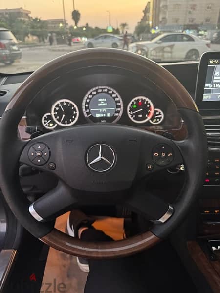 Mercedes E250 2012 - مرسيدس ٢٠١٢ لا تحتاج مصروف 8