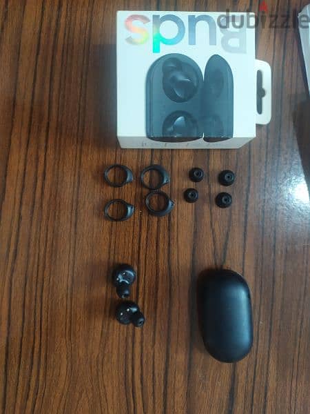 سماعات Samsung galaxy buds ب العلبة و الكاوتش 2