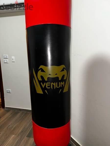 venum heavy boxing bagكيس ملاكمة 1