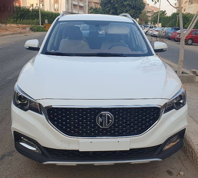 MG ZS 2025 Luxury 1