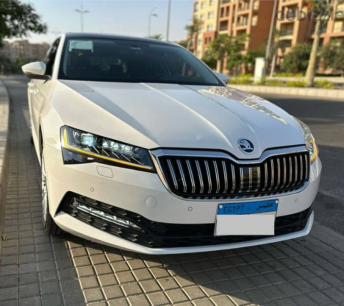 Skoda Superb 2021 4