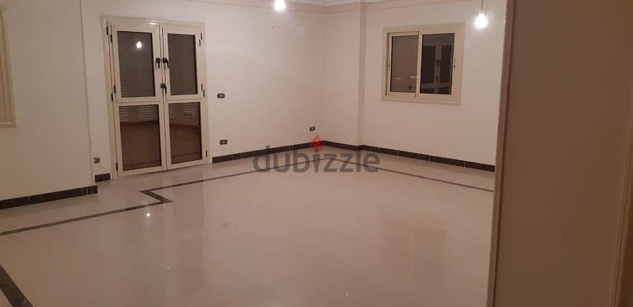 160m apt 1st floor, 3 bedrooms, Oak kitchen, Tagamoo, price deducted 1