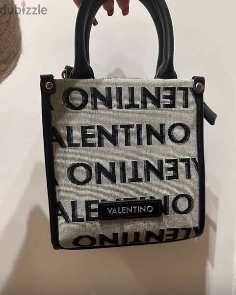 Valentino cross bag  Brand new  with dust bag 2