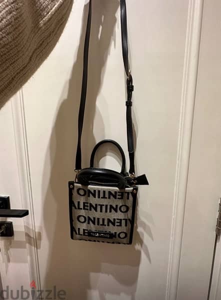 Valentino cross bag  Brand new  with dust bag 3