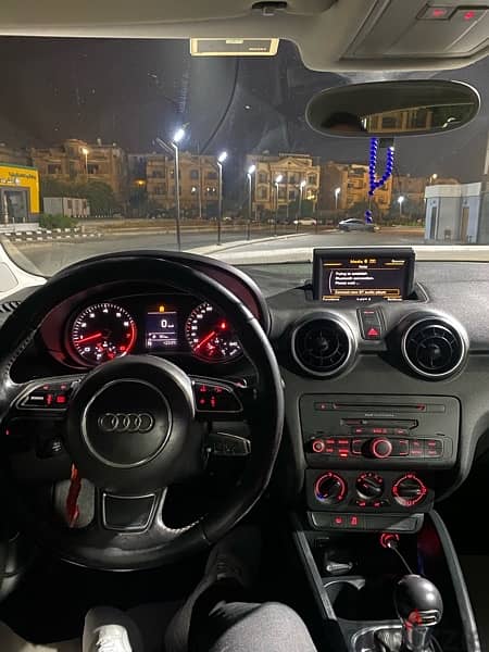 Audi A1 2014 4