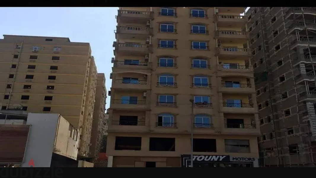 شقة ريسيل متشطبة بالفرش والاجهزة فيو نادي الزمالك 7