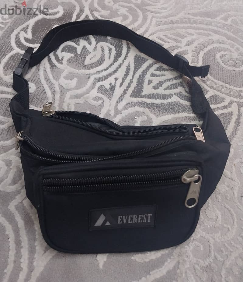 Everest original fanny pack شنطة خصر مميزة ايفرست 0