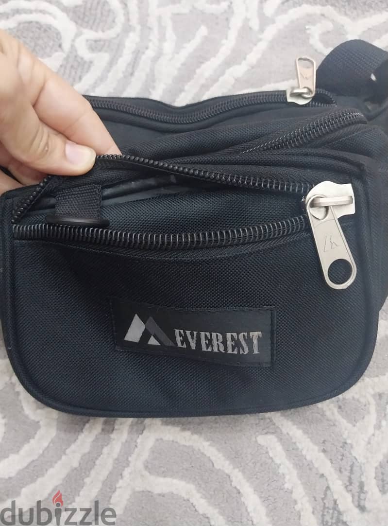 Everest original fanny pack شنطة خصر مميزة ايفرست 1