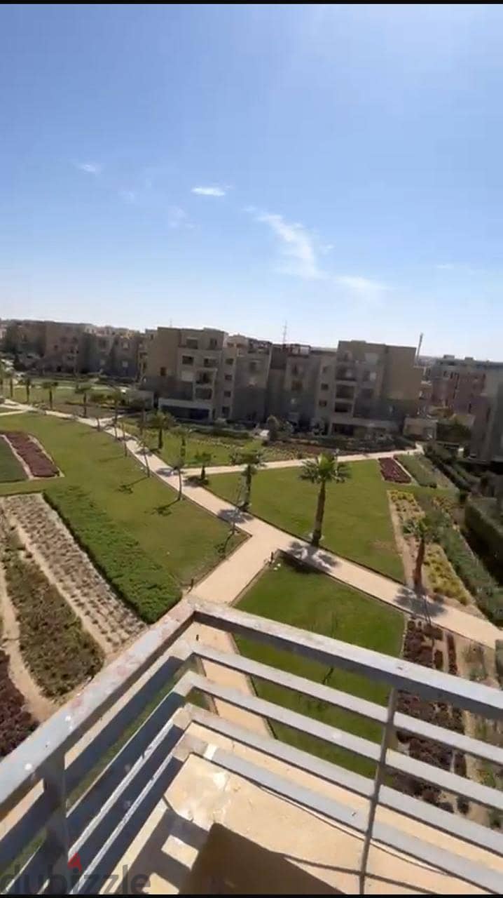 فيلا في palm hills  ريسيل بكمبوند GOLF VIEWS 1