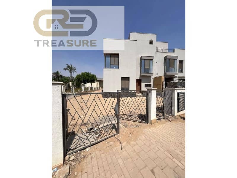 Townhouse corner for sale in Villette prime location      . 6