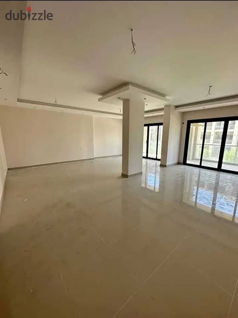 شقه 154م متشطبه بالتكيفات بحري بسعر لقطه بالتقسيط في فيلدج ويست من شركه درة village west dorra 1