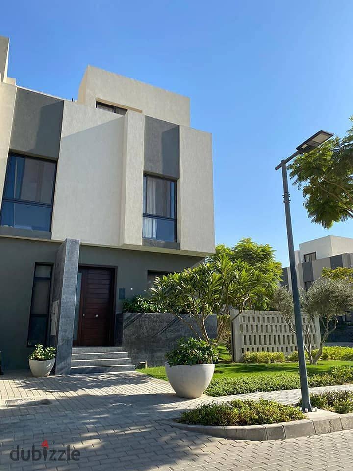 Townhouse for sale in Al Burouj Compound next to Al Shorouk 2