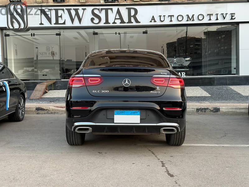 GLC300 coupe AMG 2022وكيل  كسر زيرو . . 2