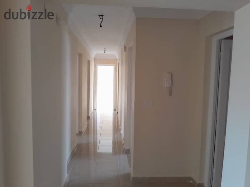 211 sqm apartment, open view, will not be repeated, the only one offered with the same view, steps to all services, at a price in B3 3