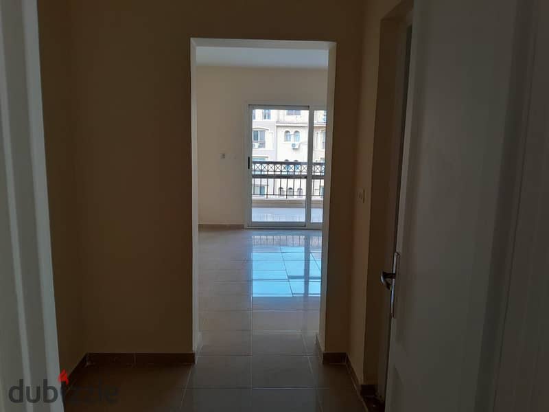 211 sqm apartment, open view, will not be repeated, the only one offered with the same view, steps to all services, at a price in B3 4