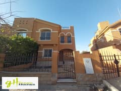 Charming Townhouse with Lake View best location for Sale in Dyar Park Compound