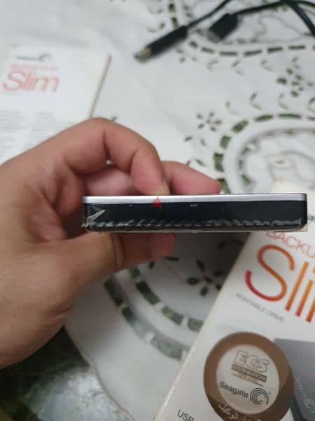 seagate slim plus hard هارد أمريكي  ١ تيرا بايت 3