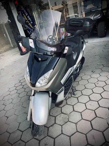 yamaha x-max 250cc 1