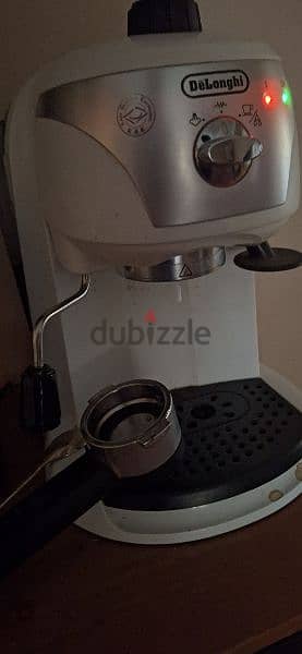 delongy coffe machine 0