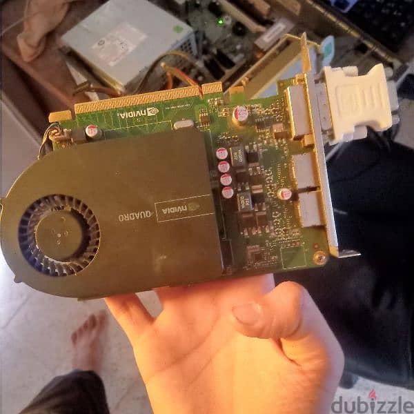 كرت شاشه nvidia quadro2000 1