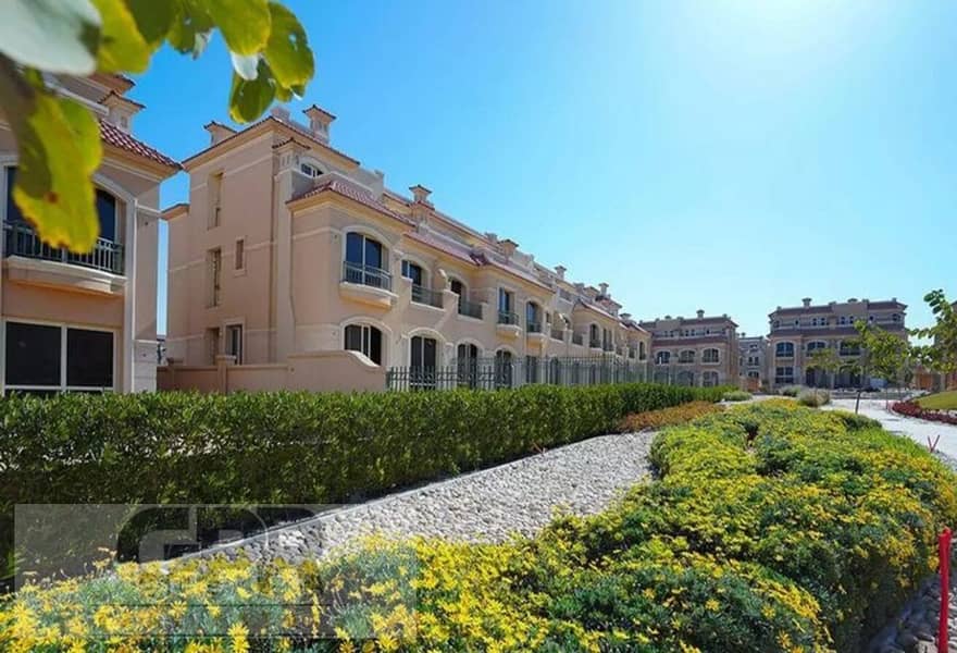 تاون هاوس بسعر لقطه للبيع في الباتيو تاون بجوار الجامعة الامريكية | Townhouse for sale at a bargain price in Patio Town 2