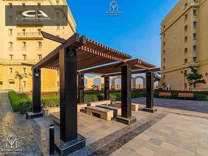 استلام فوري إمتلك شقه بمقدم 5% في قلب العاصمه الاداريه مبني علي الطراز الفرنسي مع* Garden city * 19