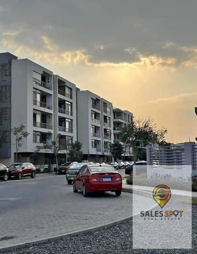 With a 5% down payment  Studio apartment of 81 square meters for sale in Taj City Compound 