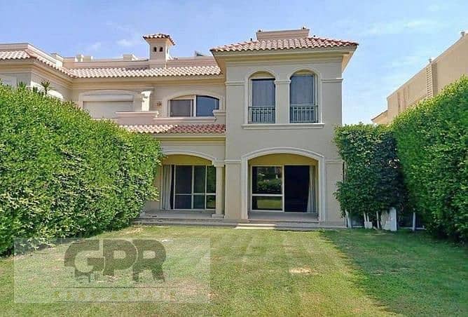 Classic town villa 275m ready to move with installments in La Vista Sherouk 9