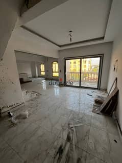 Penthouse for sale in the compound of Darat Al-Qahera, near Al-Rehab, Maxim Mall, Al-Teseen and Lulu Market  First residence  Garden view