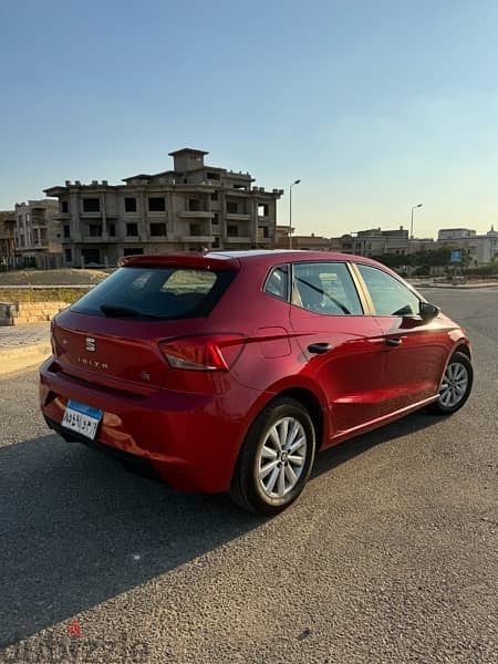 Seat Ibiza 2020 فبريكا بالكامل مالك اوا حالة ممتازة 4