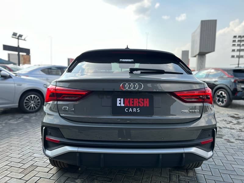 Audi Q3 S-line 2024 1