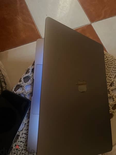 macbook pro 2017 2