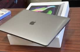 فرصة لا تعوض: جهاز MacBook Pro M1 2020 512giga مع ملحقاته 0