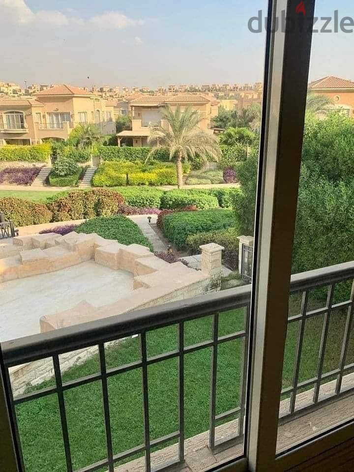 فيلا +جاردن299م للبيع في قلب التجمع  بجوار palm hills  في telal east 2