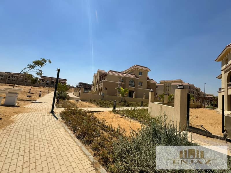 villa for sale in Maadi View, Shorouk City, town house, immediate handover, central park view, AREA ( 222 sq ) 6