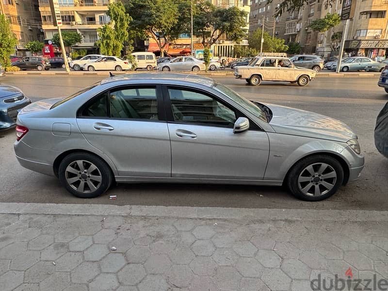 Mercedes-Benz C180 2009 1